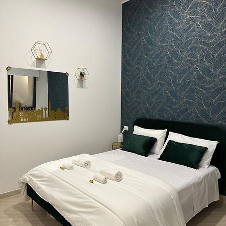 Del Carmine 23 Hotel Bari Luaran gambar